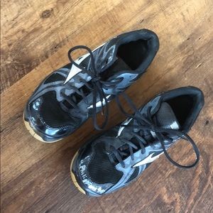 Mizuno Volleyball shoes